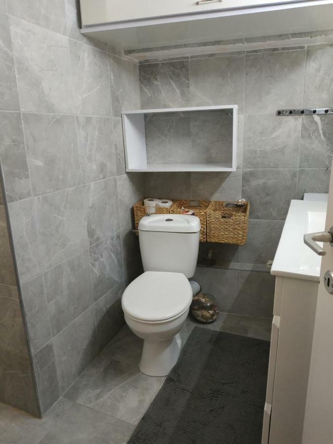하이파 Studio Apt Great Location Heart Of Downtown District 아파트 외부 사진